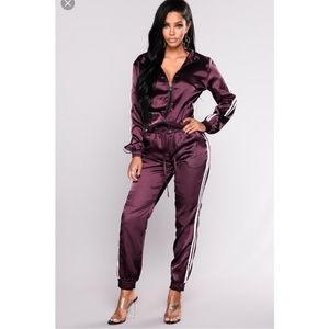 ~SOLD~ Eggplant lounge set